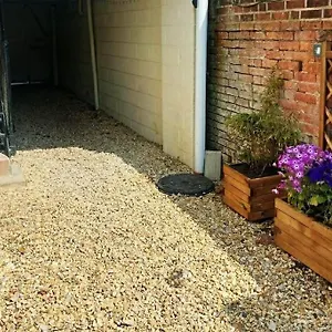 1 Bedroom Modern Duplex Southampton