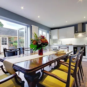 14 Oxford Mews - 5 Star Living For Up To 10 People Southampton